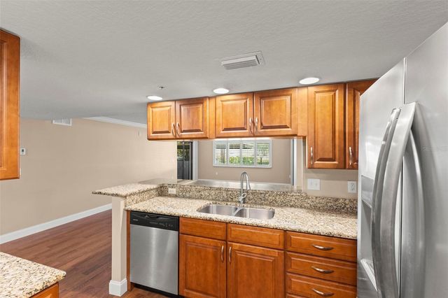 2595 COUNTRYSIDE BOULEVARD 8112, Clearwater, FL 33761