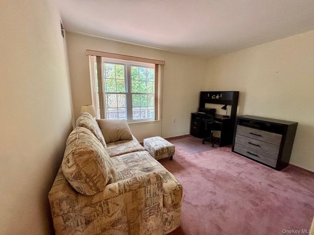 155 Glen Drive, Ridge, NY 11961