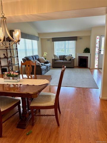 155 Glen Drive, Ridge, NY 11961