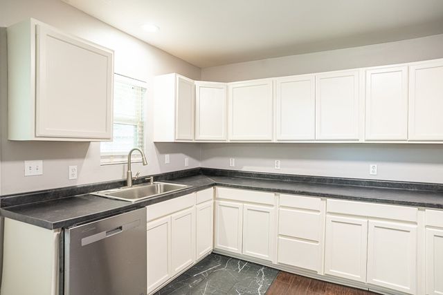 205 E Nelson Street, Bowie, TX 76230