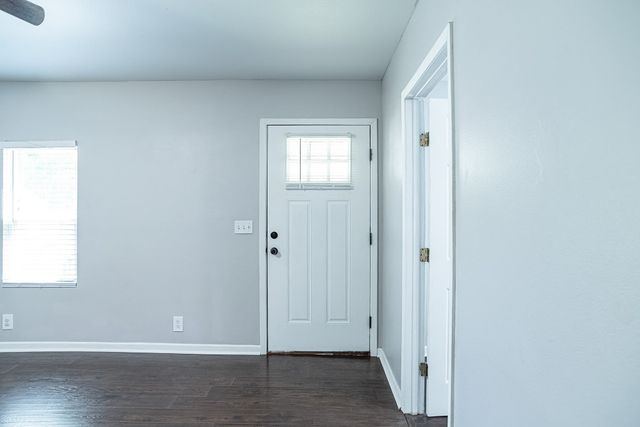 205 E Nelson Street, Bowie, TX 76230