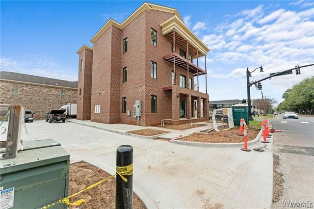 927 12th 300, Tuscaloosa, AL 35401