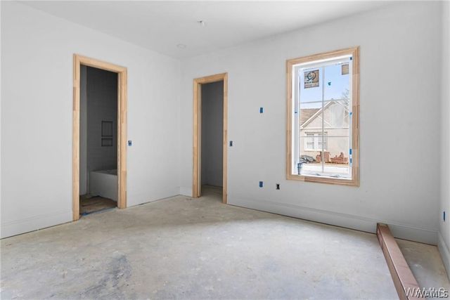 927 12th 300, Tuscaloosa, AL 35401