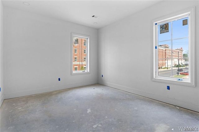 927 12th 300, Tuscaloosa, AL 35401