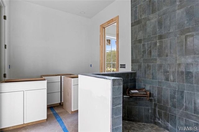 927 12th 300, Tuscaloosa, AL 35401