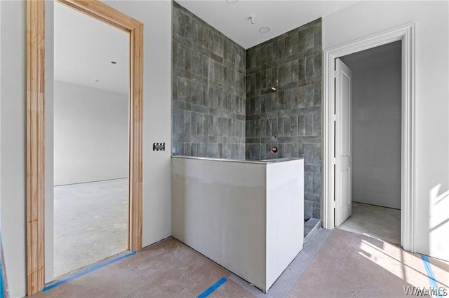 927 12th 300, Tuscaloosa, AL 35401