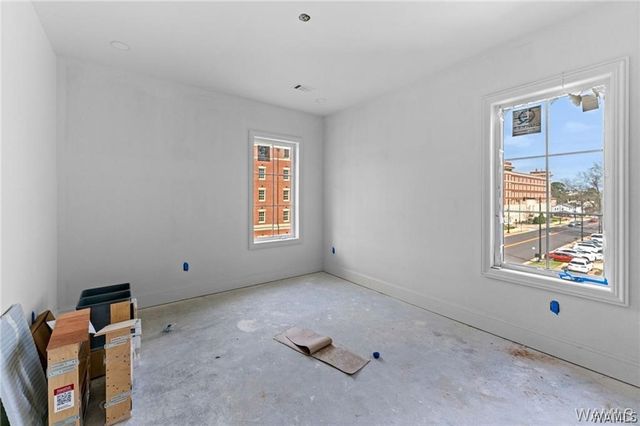 927 12th 300, Tuscaloosa, AL 35401