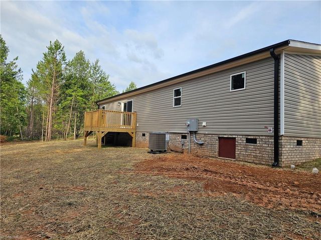 972 McBride Road, Mount Airy, NC 27030