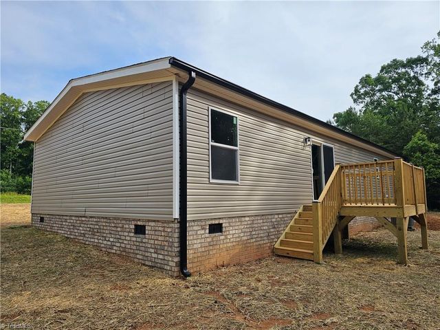 972 McBride Road, Mount Airy, NC 27030