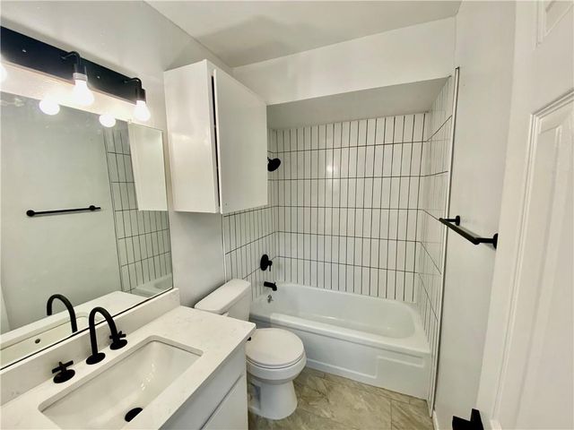 6910 Hart LN 403, Austin, TX 78731