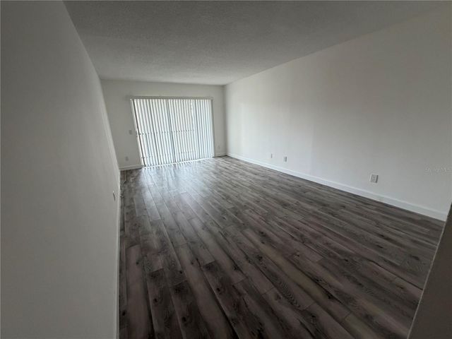 9700 STARKEY ROAD 322, Seminole, FL 33777