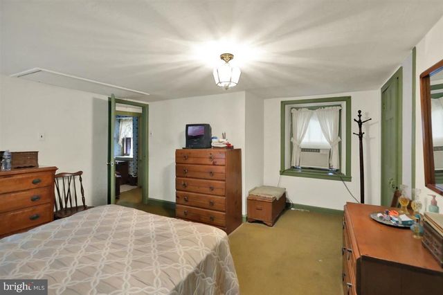 2315 STRASBURG RD, Coatesville, PA 19320