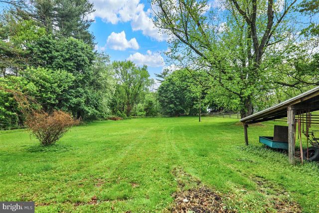 2315 STRASBURG RD, Coatesville, PA 19320