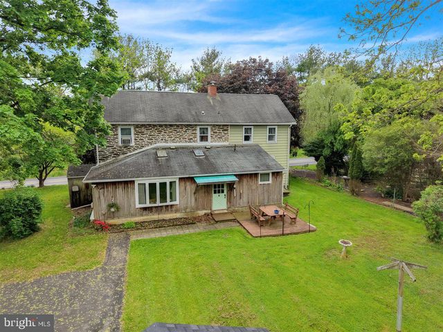 2315 STRASBURG RD, Coatesville, PA 19320