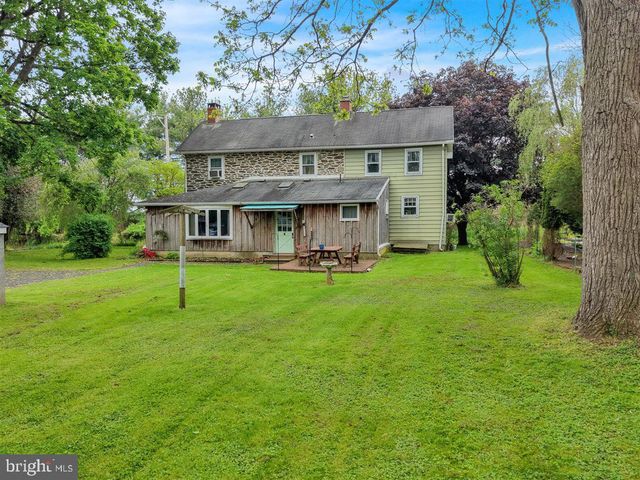 2315 STRASBURG RD, Coatesville, PA 19320
