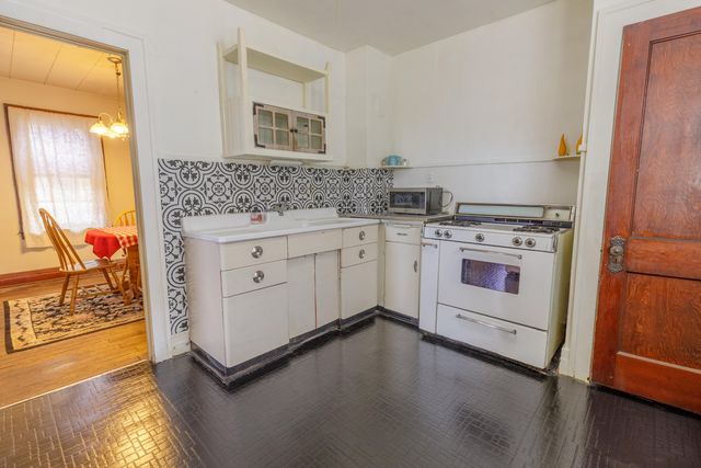 360 Burke Street, River Rouge City, MI 48218