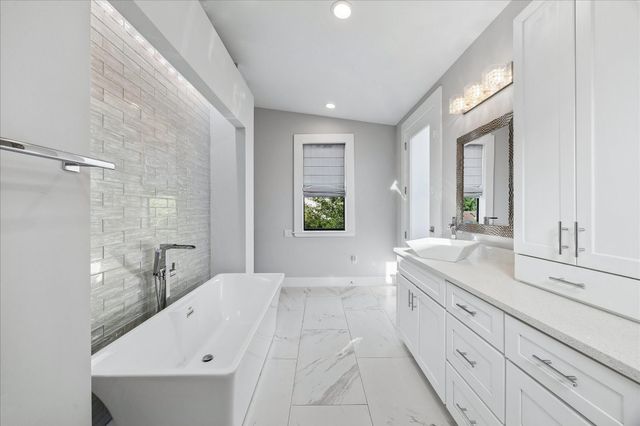 1959 Portsmouth Street, Houston, TX 77098