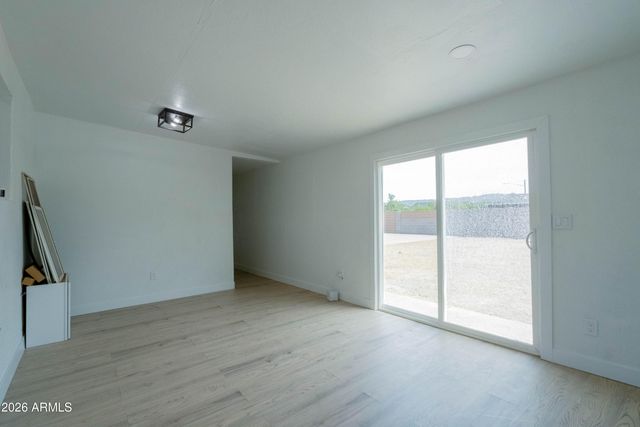 1301 W SUNLAND Avenue, Phoenix, AZ 85041