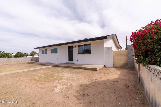 1301 W SUNLAND Avenue, Phoenix, AZ 85041