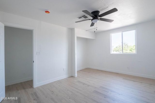 1301 W SUNLAND Avenue, Phoenix, AZ 85041