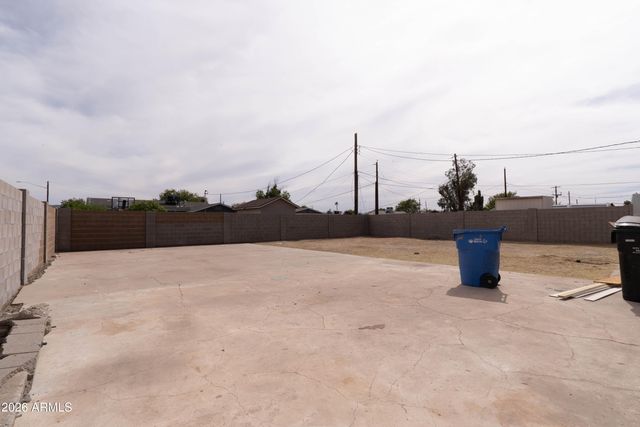 1301 W SUNLAND Avenue, Phoenix, AZ 85041