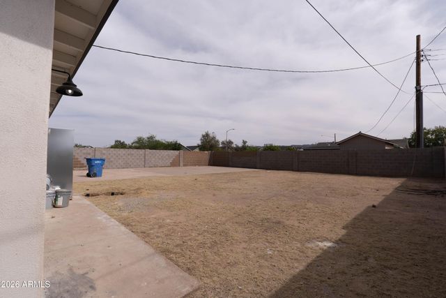 1301 W SUNLAND Avenue, Phoenix, AZ 85041