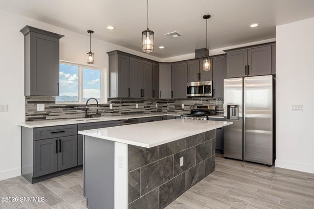 6541 Swan Street, Las Cruces, NM 88012