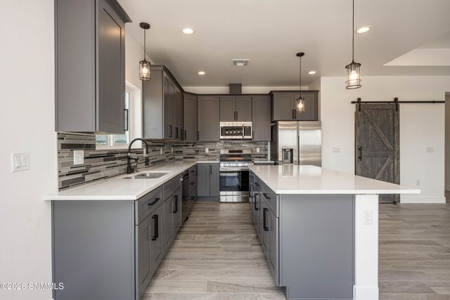 6541 Swan Street, Las Cruces, NM 88012