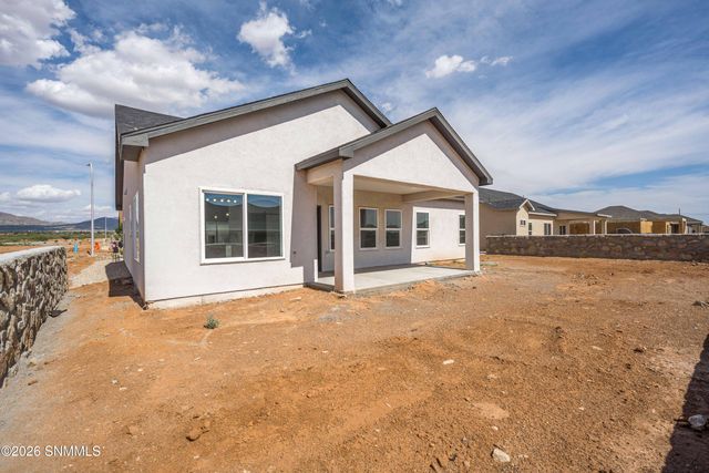 6541 Swan Street, Las Cruces, NM 88012