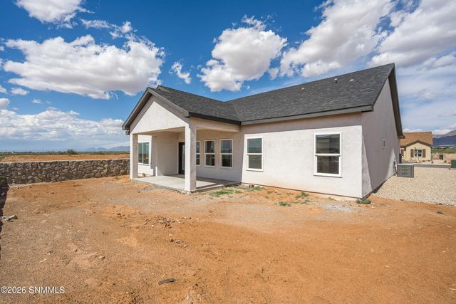 6541 Swan Street, Las Cruces, NM 88012