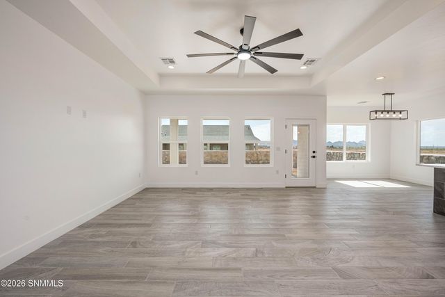 6541 Swan Street, Las Cruces, NM 88012