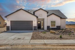6541 Swan Street, Las Cruces, NM 88012