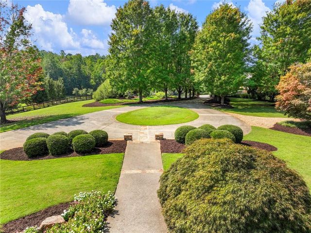 454 Summit Overlook Drive, Dawsonville, GA 30534