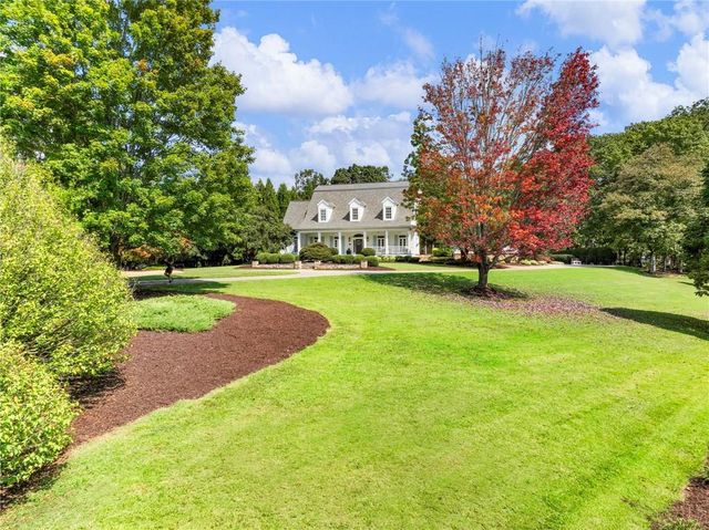 454 Summit Overlook Drive, Dawsonville, GA 30534