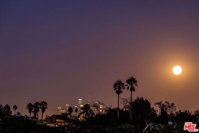 6072 Pickford Street, Los Angeles, CA 90035