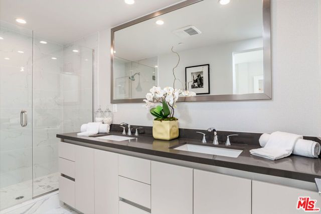 6072 Pickford Street, Los Angeles, CA 90035