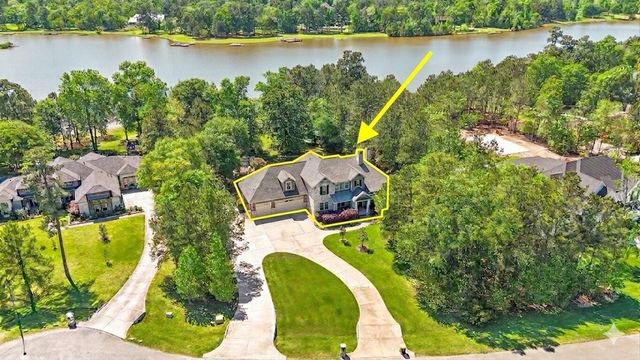 9085 Stone Oak Drive, Montgomery, TX 77316