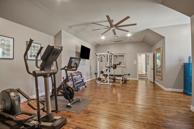 9085 Stone Oak Drive, Montgomery, TX 77316