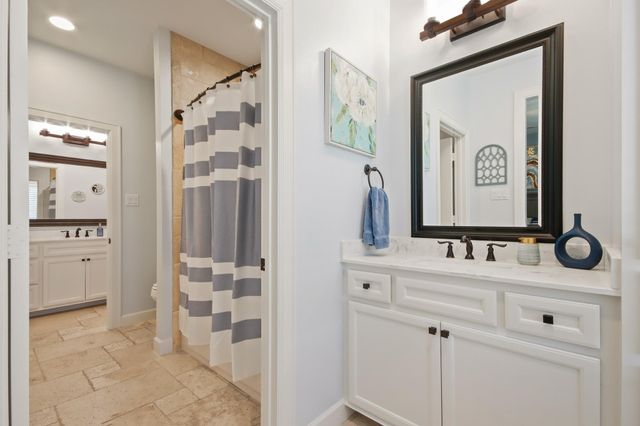 9085 Stone Oak Drive, Montgomery, TX 77316