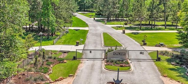 9085 Stone Oak Drive, Montgomery, TX 77316
