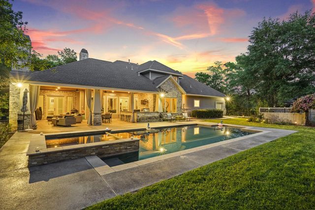 9085 Stone Oak Drive, Montgomery, TX 77316