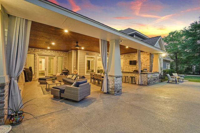 9085 Stone Oak Drive, Montgomery, TX 77316