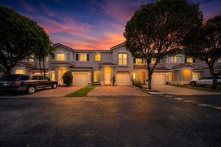 5733 NW 112th Place, Doral, FL 33178