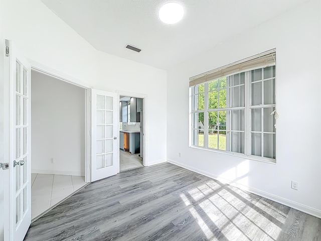 240 NW Bentley Circle, Port St Lucie, FL 34986