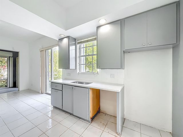 240 NW Bentley Circle, Port St Lucie, FL 34986