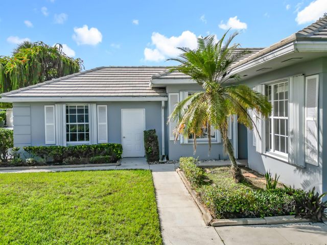 240 NW Bentley Circle, Port St Lucie, FL 34986