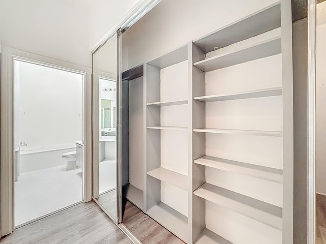 240 NW Bentley Circle, Port St Lucie, FL 34986