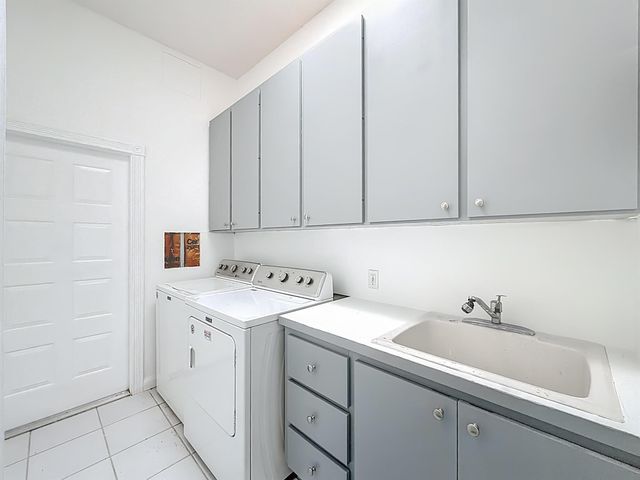 240 NW Bentley Circle, Port St Lucie, FL 34986