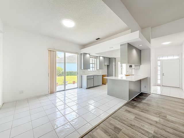 240 NW Bentley Circle, Port St Lucie, FL 34986