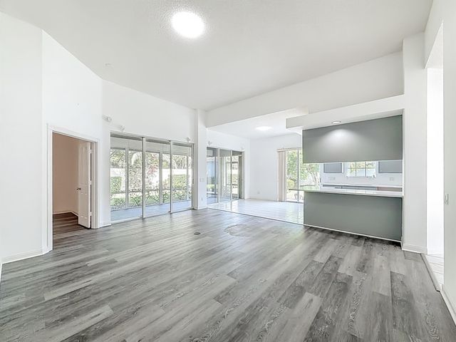 240 NW Bentley Circle, Port St Lucie, FL 34986